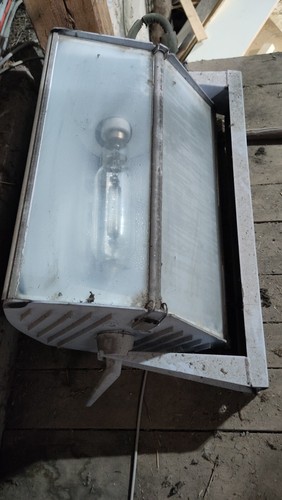 Flutlichtstrahler für hqi - flutlichtstrahler, hqi-t